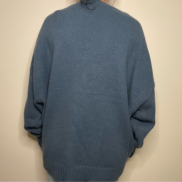 Wool sweater - Picture 2 of 2